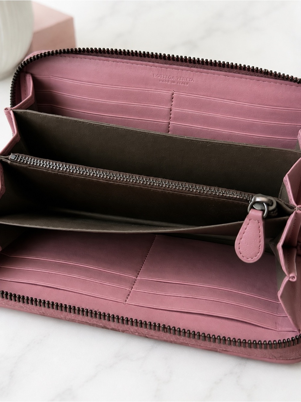 Bottega Veneta Intrecciato Zip Around Wallet Pink Leather - Picture 5 of 8